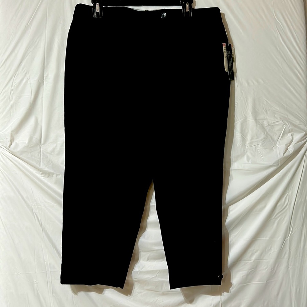 Women’s crop black pants